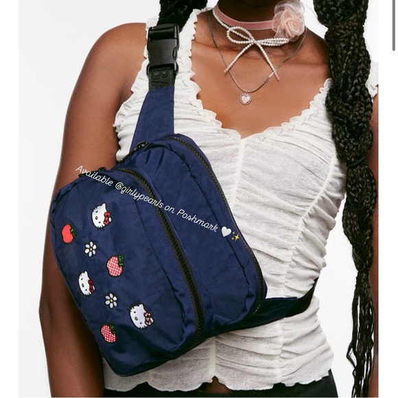 BAGGU X Hello Kitty Fanny NEW - Picture 6 of 17